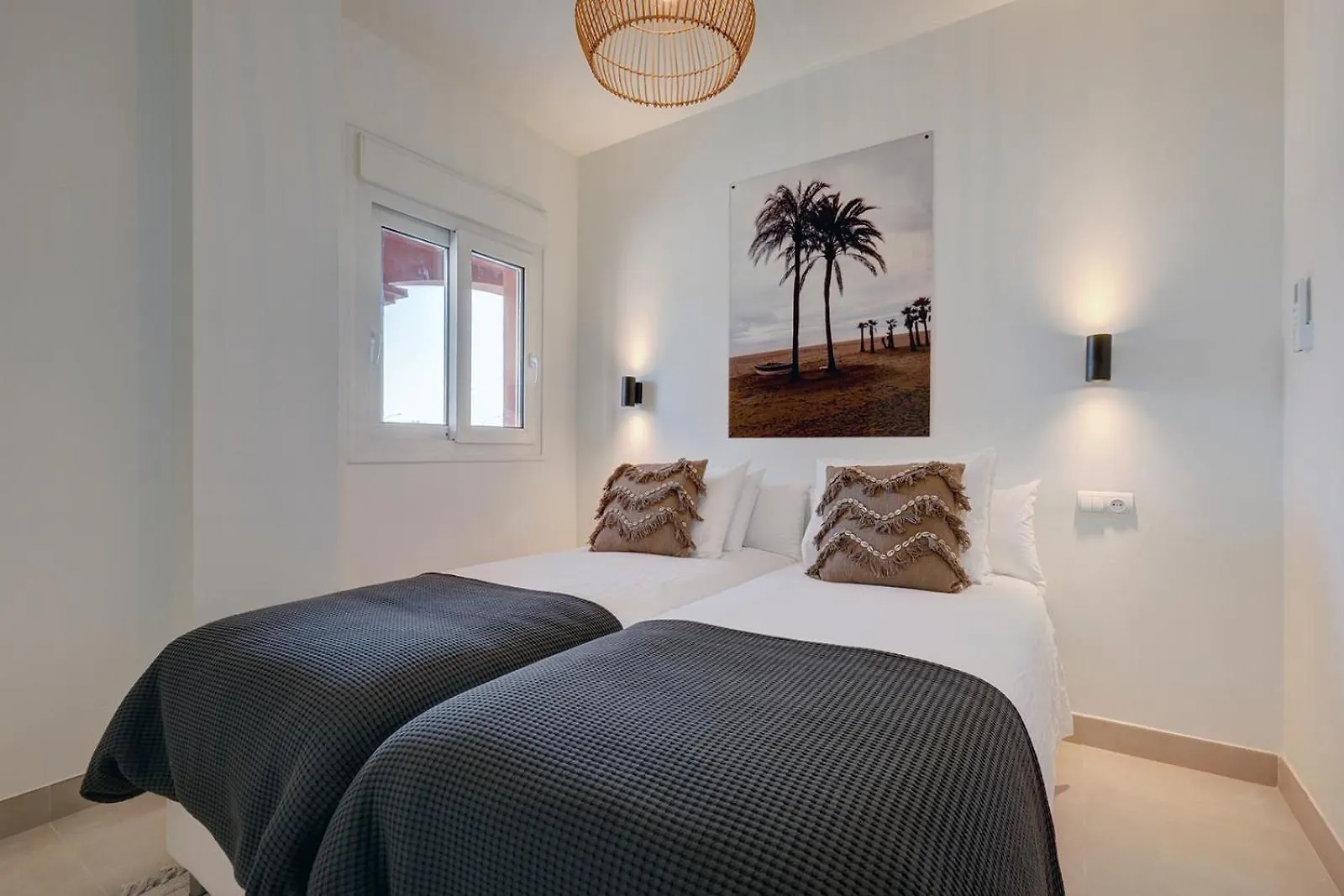Penthouse Alhambra - Gerenoveerd Appartement Direct Aan Zee Estepona Apartment